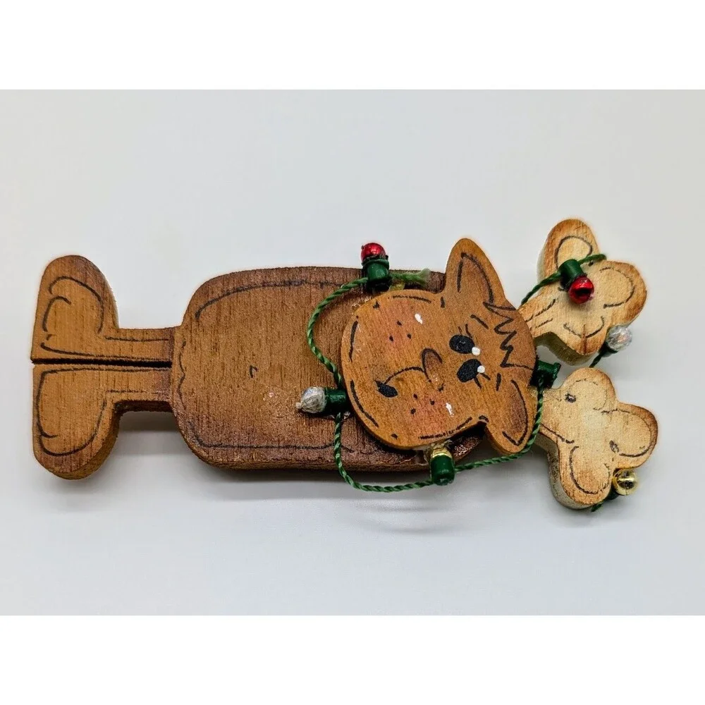 Vtg Artisan Reindeer Brooch Pin Signed Christmas Winter Holiday